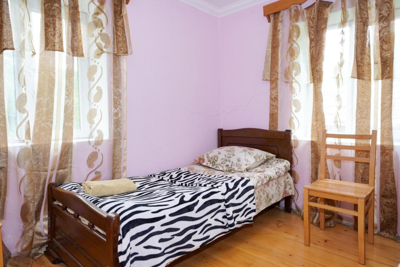 Guesthouse Nora Ушґулі Екстер'єр фото