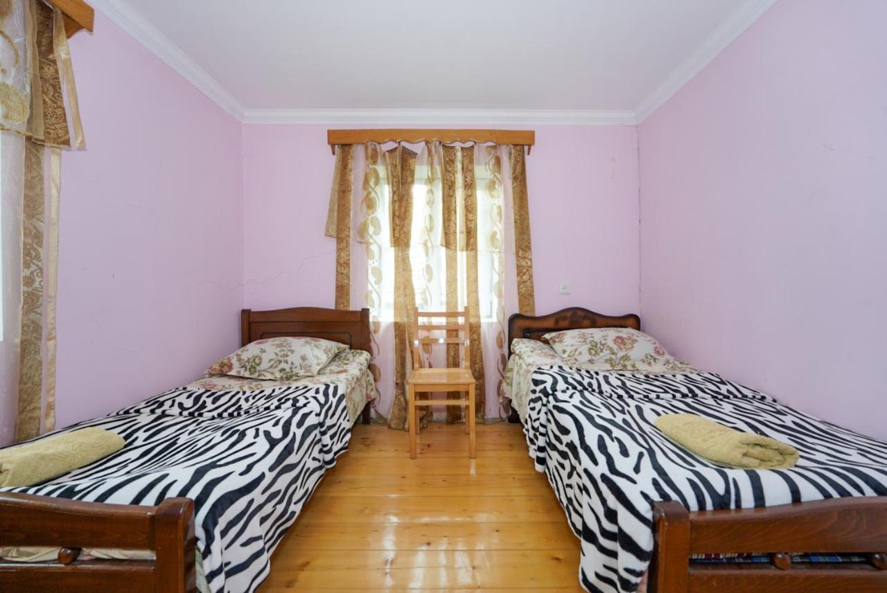 Guesthouse Nora Ушґулі Екстер'єр фото