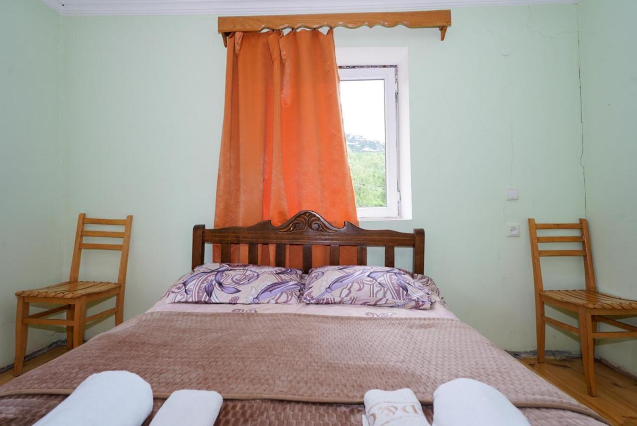 Guesthouse Nora Ушґулі Екстер'єр фото